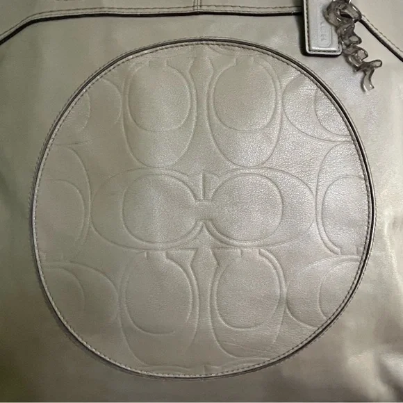 Coach Laura Signature Taupe Leather Tote Shoulder Bag Travel Casual Everyday Bag - Picture 2 of 16